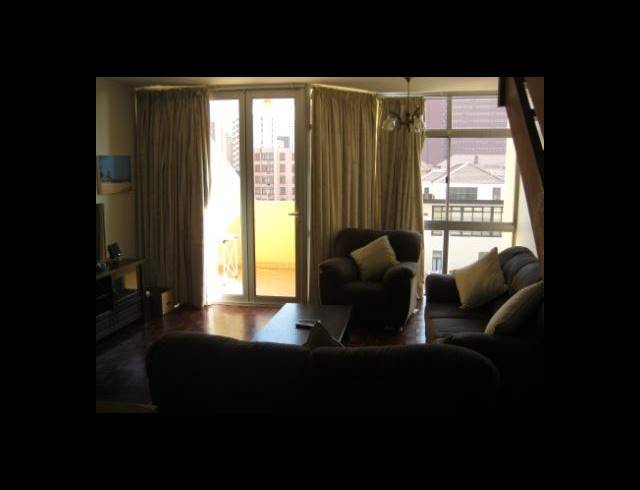 2 BEDROOM APARTMENT TO LET IN SOUTH BEACH